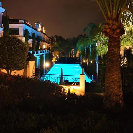 Luxury Apartment Frontal To The Sea In Estepona Doncella Beach ภายนอก รูปภาพ