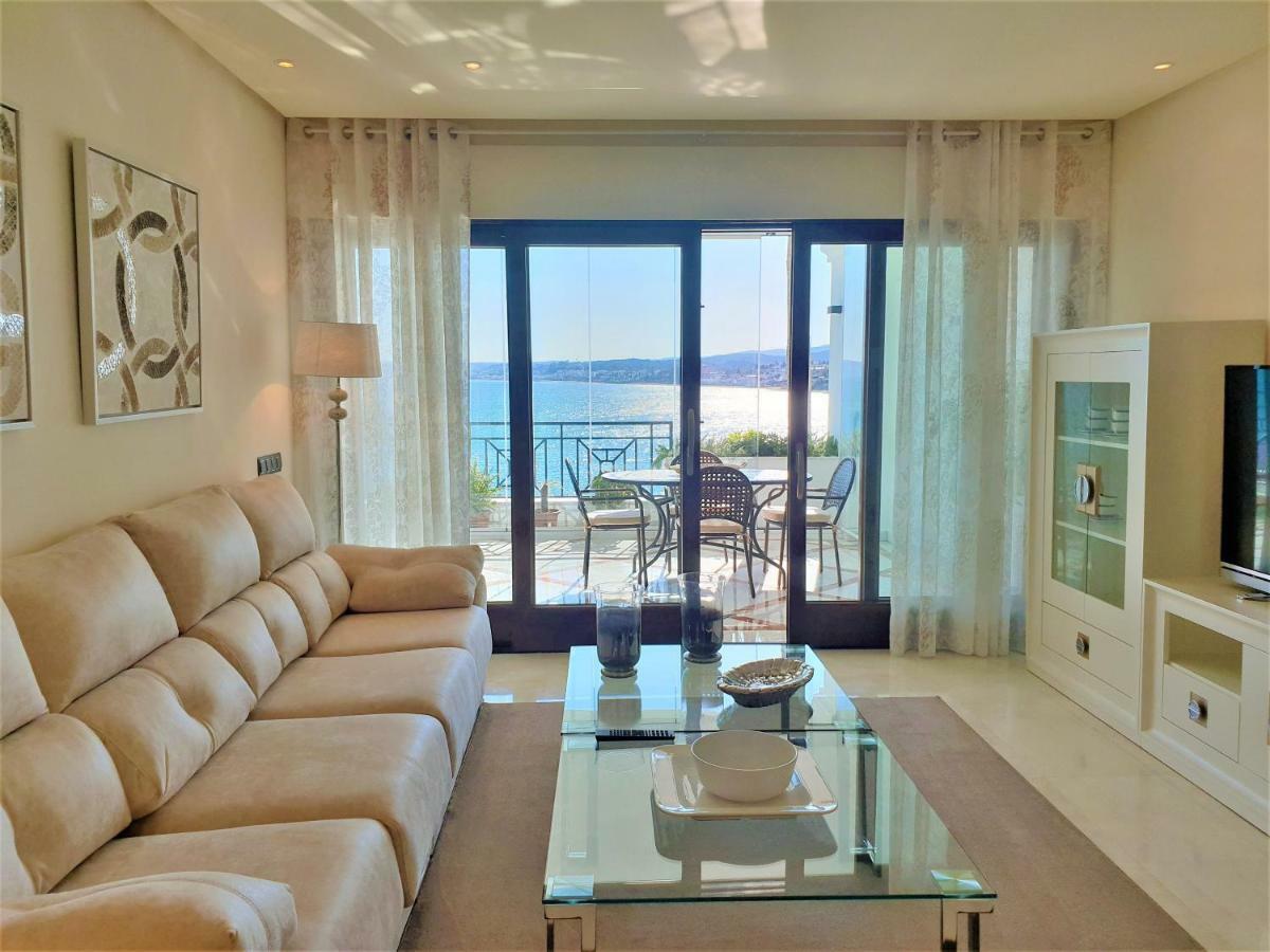 Luxury Apartment Frontal To The Sea In Estepona Doncella Beach ภายนอก รูปภาพ