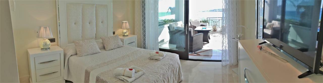 Luxury Apartment Frontal To The Sea In Estepona Doncella Beach ภายนอก รูปภาพ