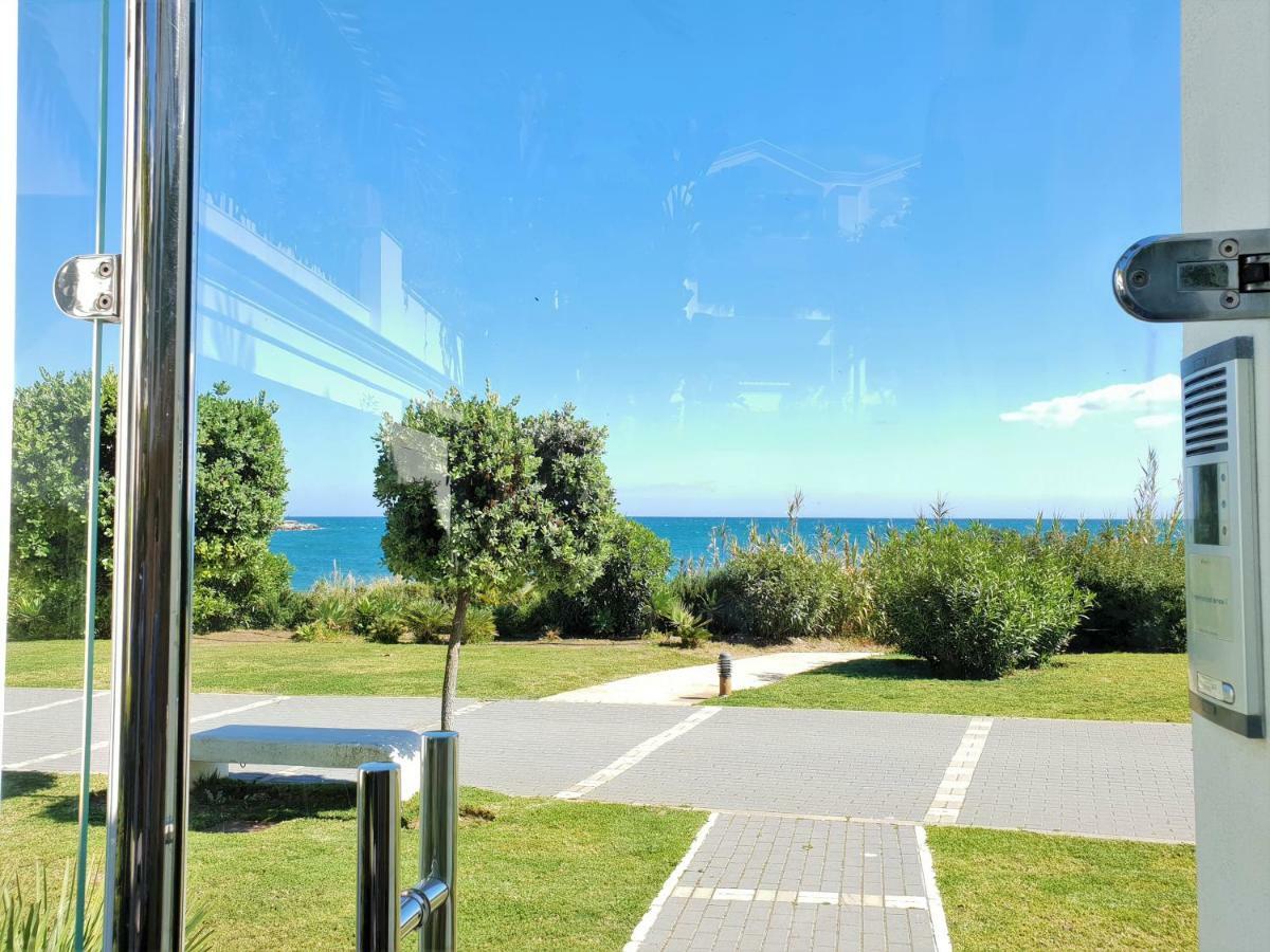 Luxury Apartment Frontal To The Sea In Estepona Doncella Beach ภายนอก รูปภาพ