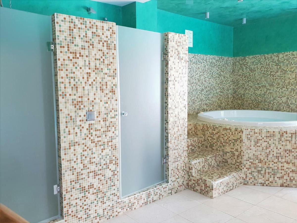 Luxury Apartment Frontal To The Sea In Estepona Doncella Beach ภายนอก รูปภาพ