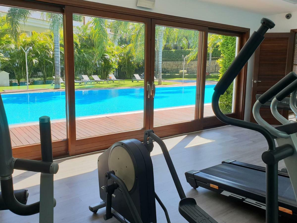 Luxury Apartment Frontal To The Sea In Estepona Doncella Beach ภายนอก รูปภาพ